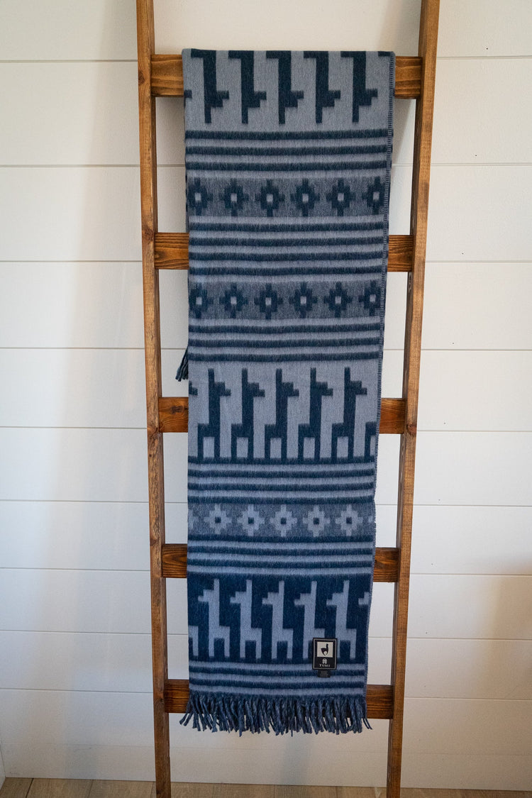 Alpaca Wool Throw Blanket - Alpaca Design (Blue)