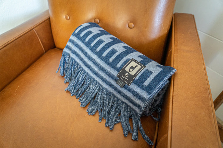 Alpaca Wool Throw Blanket - Alpaca Design (Blue)