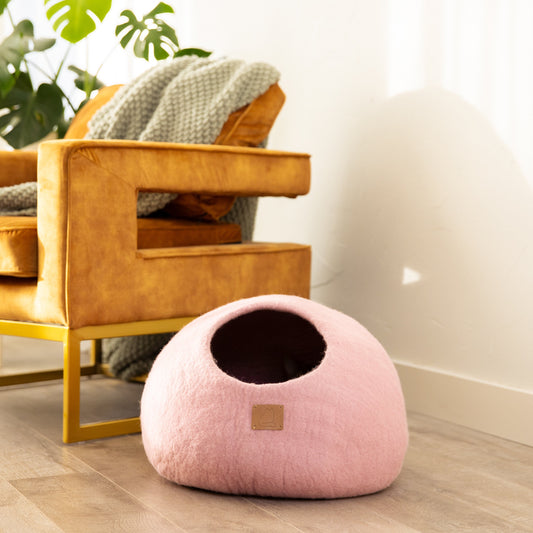 Premium Felted Wool Cat Cave Bed - Valentine Pink